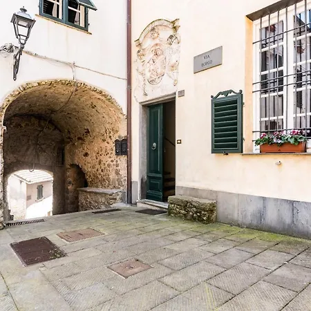 Nearby 5 Terre Lovely Mansarda Appartement *