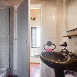 Apartman Guesthost - Nearby 5 Terre Lovely Mansarda