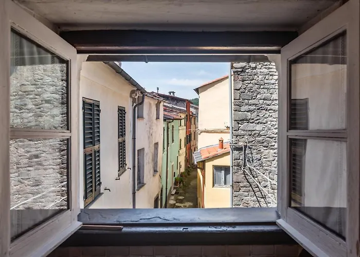 Guesthost - Nearby 5 Terre Lovely Mansarda Lejlighed Carrodano Inferiore